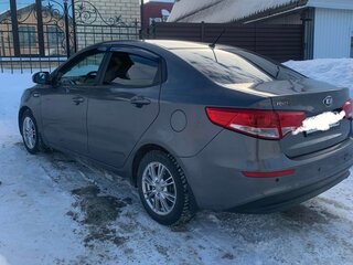 2015 Kia Rio III Рестайлинг, серый, 980000 рублей, вид 2
