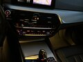 2018 BMW 5 серии 520d VII (G30/G31/G38), чёрный, 4300000 рублей - вид 4