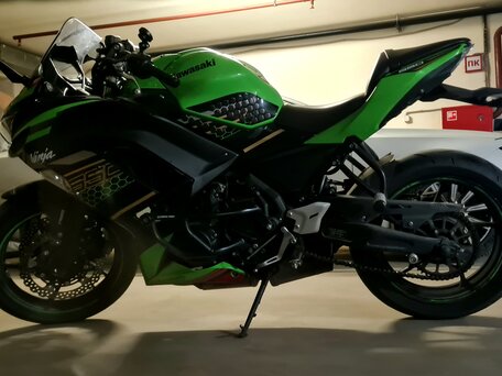 2020 Kawasaki Ninja 650, зелёный, 845000 рублей, вид 3