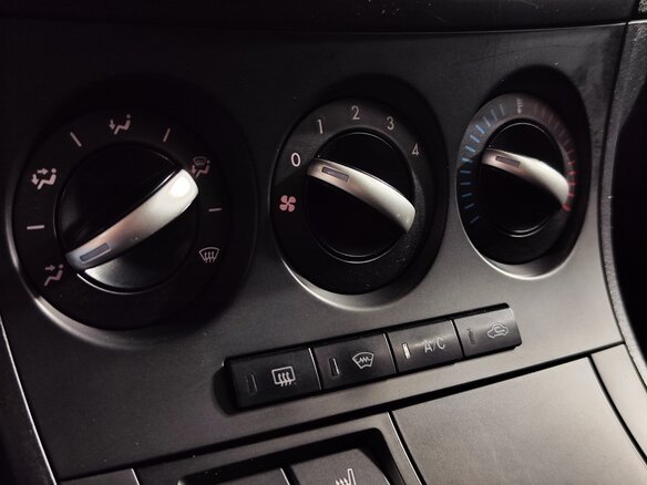 2013 Mazda 3 II (BL) Рестайлинг, чёрный, 1150000 рублей - вид 19