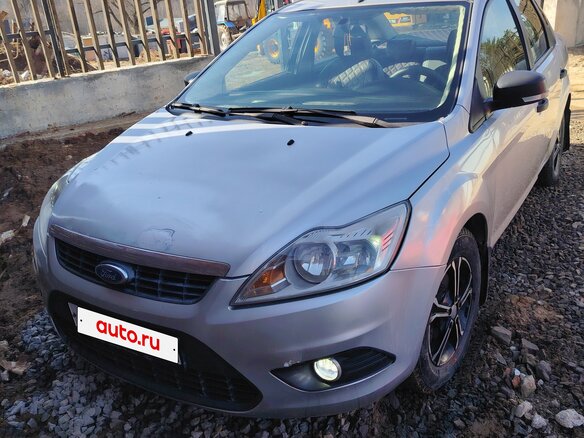 2008 Ford Focus II Рестайлинг, серебристый, 380000 рублей - вид 2