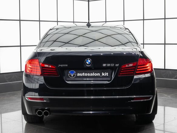 2016 BMW 5 серии 530d xDrive VI (F10/F11/F07) Рестайлинг, чёрный - вид 2
