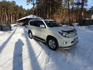 2010 Toyota Land Cruiser Prado 150 Series, белый, 3540000 рублей, вид 3