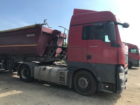 2017 MAN TGX, пурпурный, 4700000 рублей, вид 2