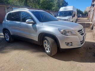 2011 Volkswagen Tiguan I, серебристый, 990000 рублей, вид 1