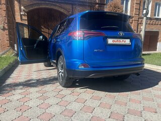 2017 Toyota RAV4 IV (XA40) Рестайлинг, синий, 2050000 рублей, вид 3