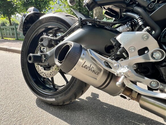 2017 Yamaha MT-09 (FZ-09), чёрный, 800000 рублей - вид 13