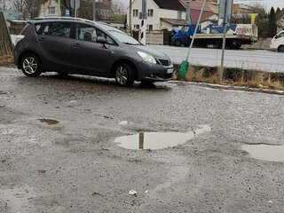 2011 Toyota Verso I, серый, 1200000 рублей, вид 3