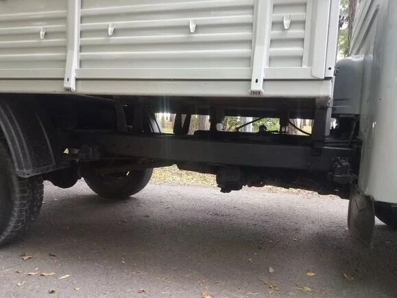 2018 УАЗ 3303, серебристый, 845000 рублей - вид 2