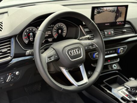 2023 Audi Q5 Sportback 45 TFSI I (FY), серый, 5290000 рублей, вид 5
