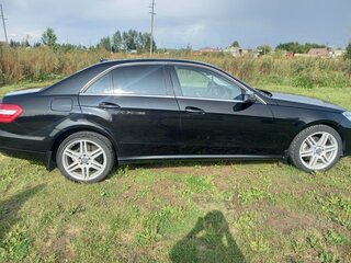 2012 Mercedes-Benz E-Класс 200 7G-Tronic IV (W212, S212, C207), чёрный, 1700000 рублей, вид 3