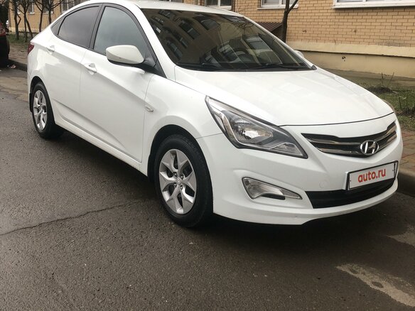 2015 Hyundai Solaris I Рестайлинг, белый, 1132000 рублей - вид 2