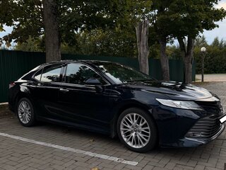 2019 Toyota Camry VIII (XV70), синий, 1739926 рублей, вид 2