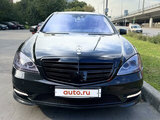 2010 Mercedes-Benz S-Класс 500 Long V (W221) Рестайлинг, чёрный, 2800000 рублей, вид 3
