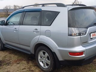 2011 Mitsubishi Outlander II Рестайлинг, серебристый, 1299000 рублей, вид 4