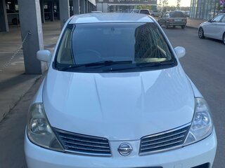 2004 Nissan Tiida Latio I, белый, 350000 рублей, вид 2