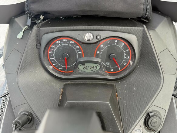 2013 BRP Lynx 69 Yeti Army, серебристый, 1290000 рублей - вид 6