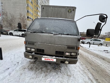 1992 Isuzu Elf (N-series), белый, 750000 рублей, вид 4