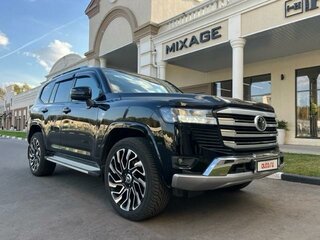 2022 Toyota Land Cruiser 300 Series, чёрный, 12900000 рублей, вид 1