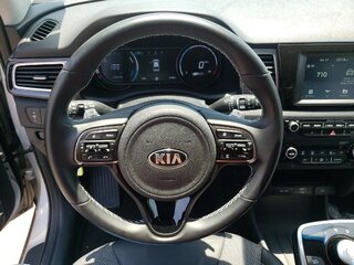 2019 Kia Niro I Рестайлинг, серебристый, 2750000 рублей, вид 4