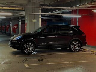2016 Porsche Cayenne II Рестайлинг (958), чёрный, 2999000 рублей, вид 5