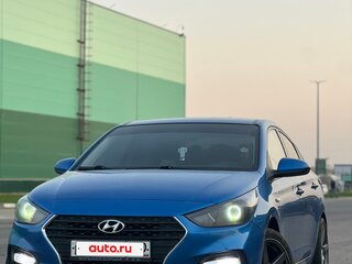 2018 Hyundai Solaris II, синий, 985000 рублей, вид 1