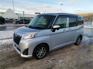 2017 Toyota Roomy I, серебристый, 925000 рублей, вид 2
