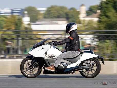 2014 Honda NM4, белый, 595000 рублей, вид 2