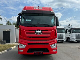 2024 FAW J7, красный, 8500000 рублей, вид 2