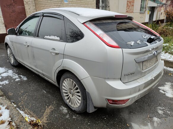 2008 Ford Focus II Рестайлинг, серебристый, 600000 рублей - вид 9