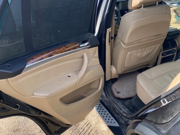 2008 BMW X5 4.8i II (E70), чёрный, 2000000 рублей - вид 14