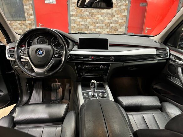 2014 BMW X5 35i III (F15), синий, 2790000 рублей - вид 16
