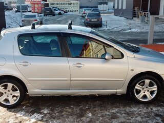 2005 Peugeot 307 I Рестайлинг, серебристый, 370000 рублей, вид 2