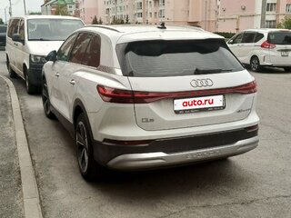 2022 Audi Q5 e-tron 40, белый, 4550000 рублей, вид 2