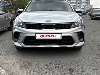 2020 Kia Rio X IV Рестайлинг, серебристый, 1550000 рублей, вид 1