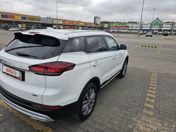 2021 Geely Atlas Pro, белый, 2399000 рублей - вид 9