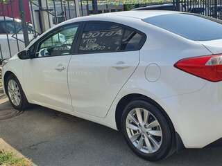 2014 Kia Cerato III, белый, 1370000 рублей, вид 4