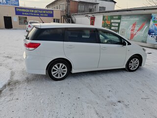 2010 Toyota Wish II, белый, 788000 рублей, вид 4