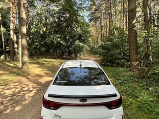 2020 Kia Rio IV Рестайлинг, белый, 1550000 рублей, вид 3