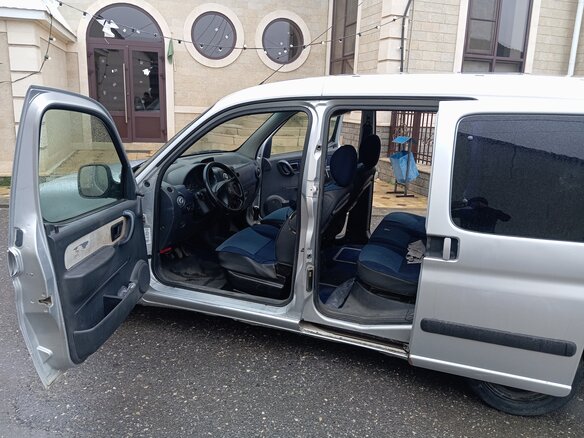 2003 Citroen Berlingo I Рестайлинг, серый, 280000 рублей - вид 9