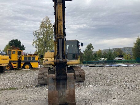 2007 Komatsu PC220-8, золотистый, 3600000 рублей, вид 2
