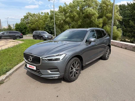 2021 Volvo XC60 II, серый, 3680000 рублей, вид 1