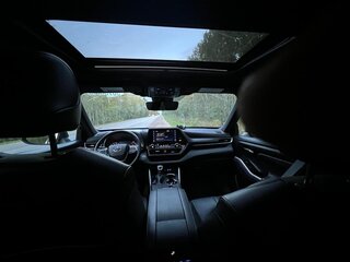 2022 Toyota Highlander IV (XU70), чёрный, 4700000 рублей, вид 4