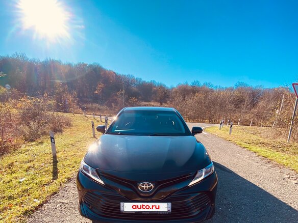 2020 Toyota Camry VIII (XV70), чёрный, 2590000 рублей
