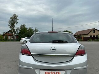 2010 Opel Astra GTC H Рестайлинг, серебристый, 750000 рублей, вид 5