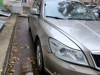 2011 Skoda Octavia II (A5) Рестайлинг, серый, 460000 рублей, вид 3
