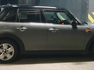 2018 Mini Hatch Cooper III (F55/F56), серый, 1650000 рублей, вид 5