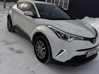 2019 Toyota C-HR I Рестайлинг, белый, 2200000 рублей, вид 4