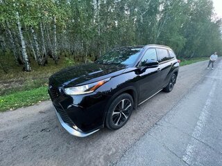 2022 Toyota Highlander IV (XU70), чёрный, 4700000 рублей, вид 2