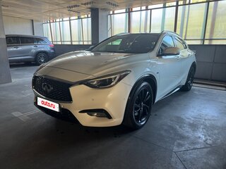2017 Infiniti QX30, белый, 1490000 рублей, вид 2